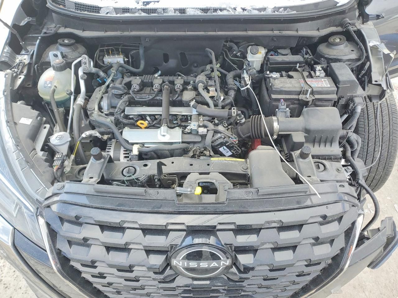 2024 Nissan Kicks sr