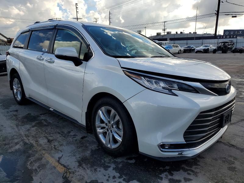 2024 Toyota Sienna Limited