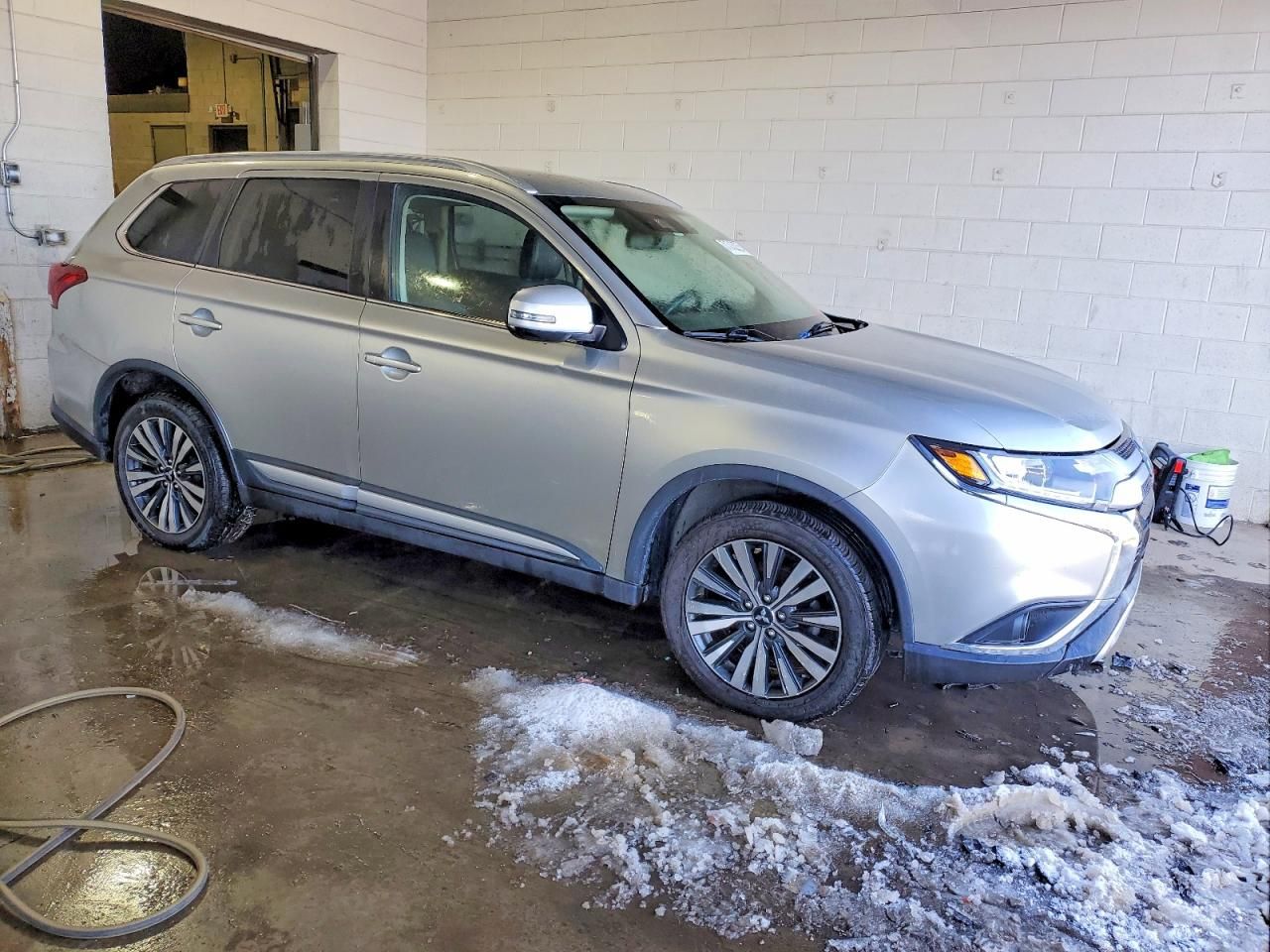 2020 Mitsubishi Outlander se