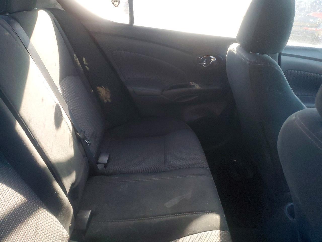 2017 Nissan Versa s
