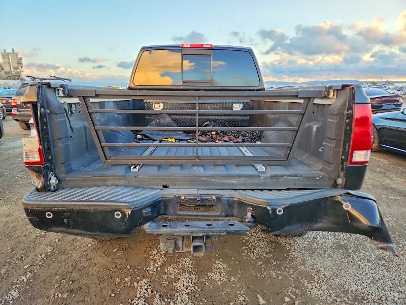 2012 Nissan Titan s