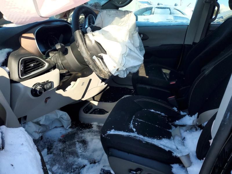 2024 Chrysler Grand Caravan sxt