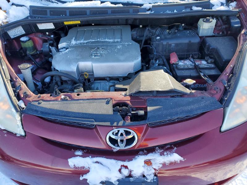 2010 Toyota Sienna ce