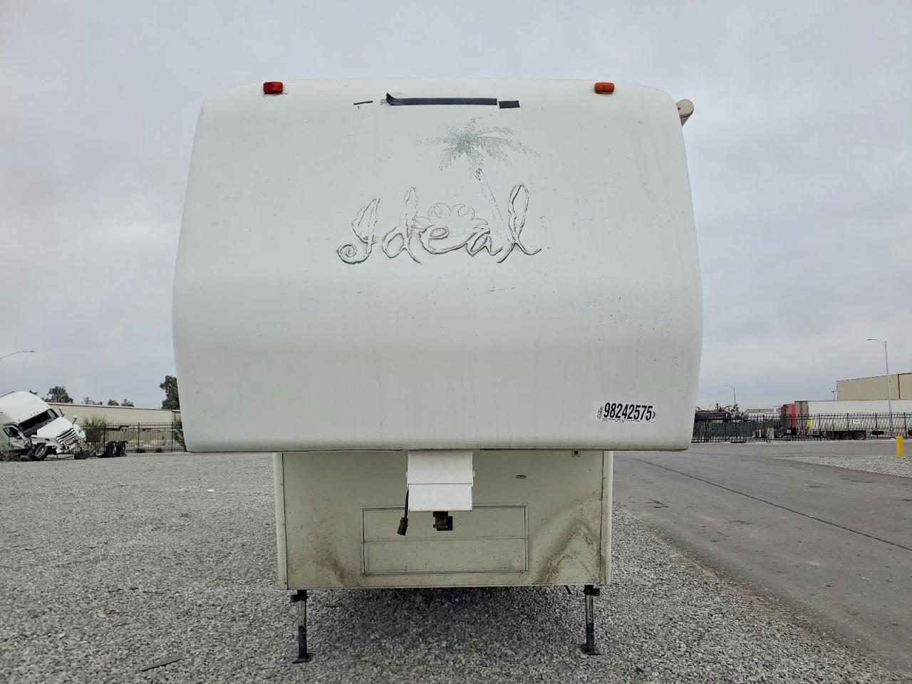 2002 Alfa Romeo Travel Trailer