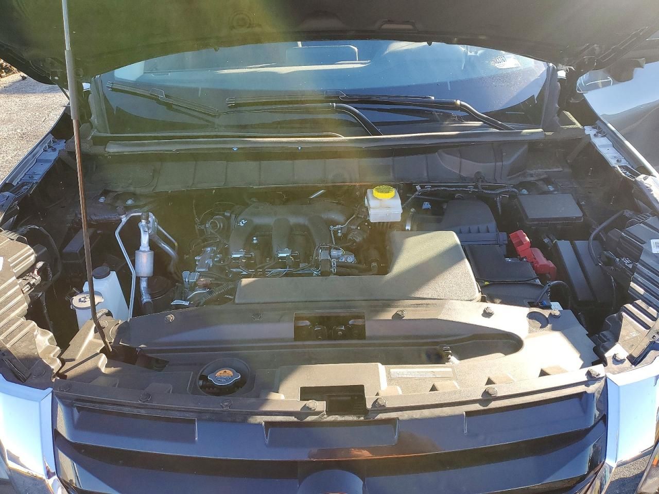 2025 Nissan Pathfinder s