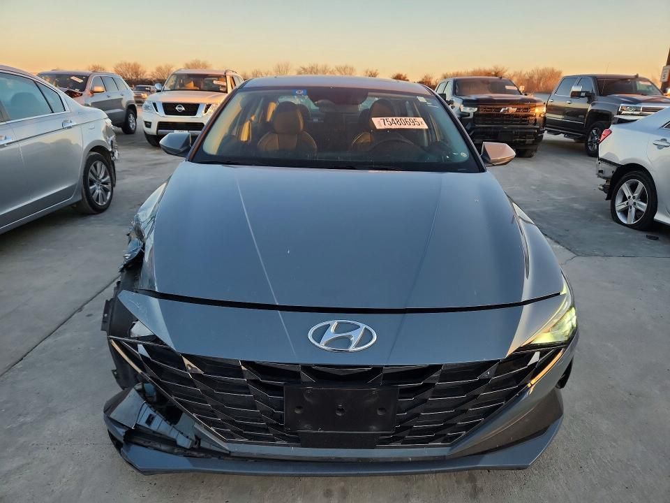 2023 Hyundai Elantra Limited