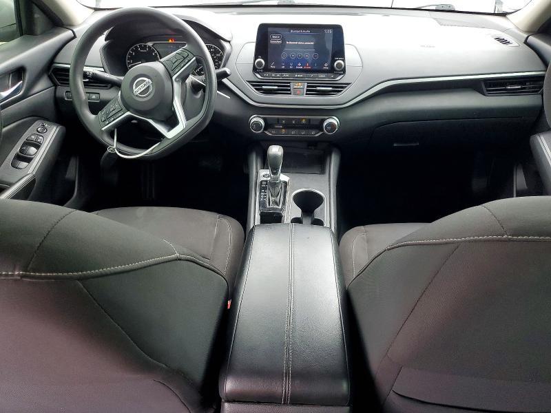 2022 Nissan Altima sv