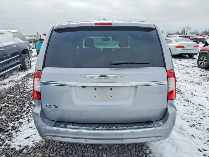 2016 Chrysler Town & Country Touring l