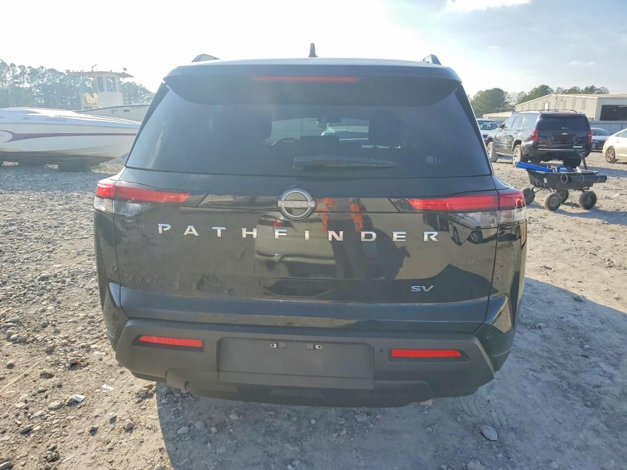 2024 Nissan Pathfinder sv