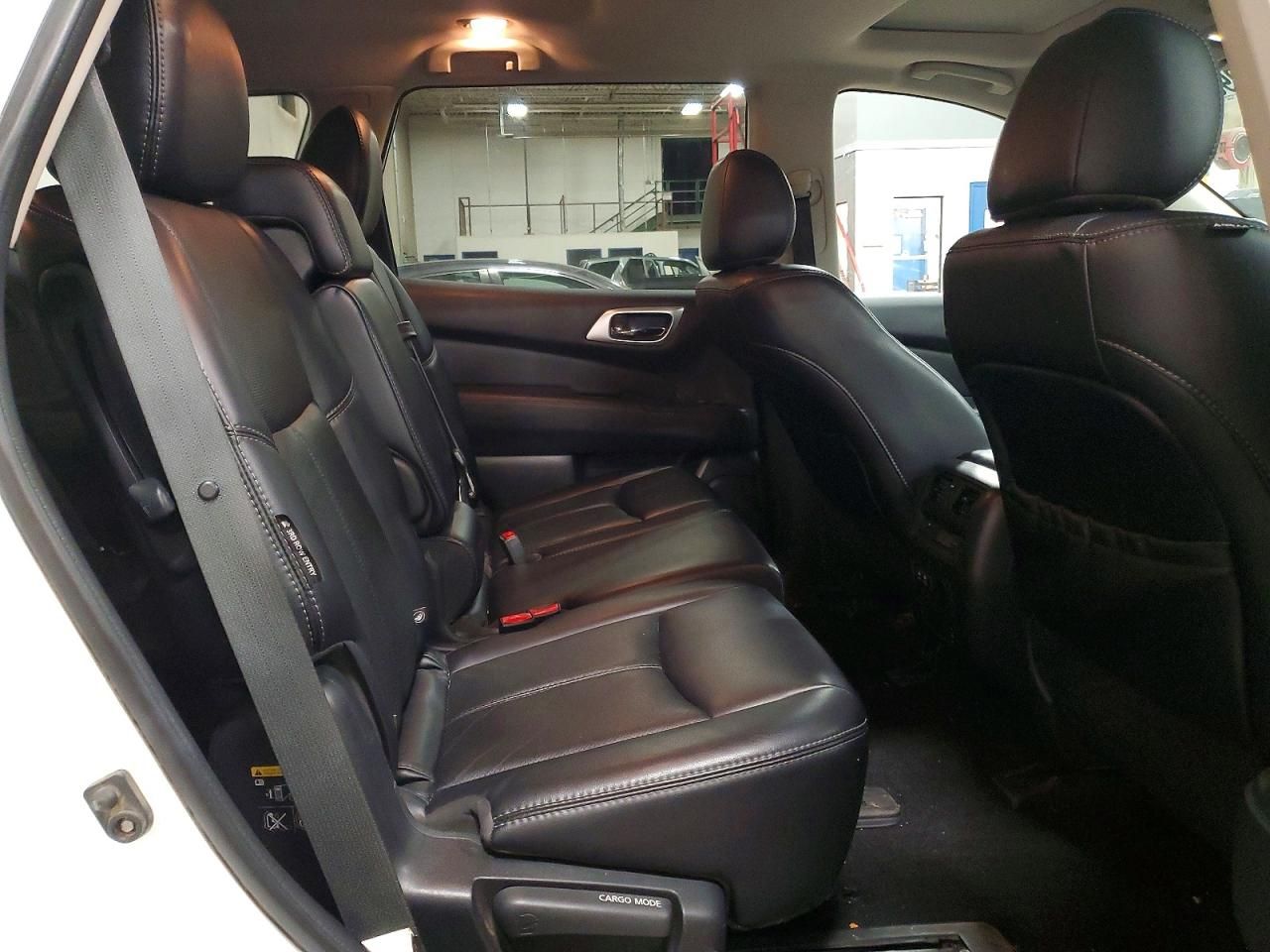 2019 Nissan Pathfinder s