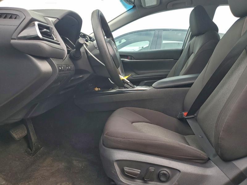 2018 Toyota Camry le