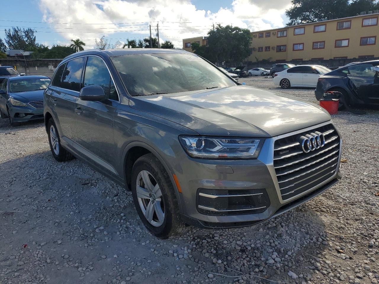 2018 Audi Q7 Premium Plus
