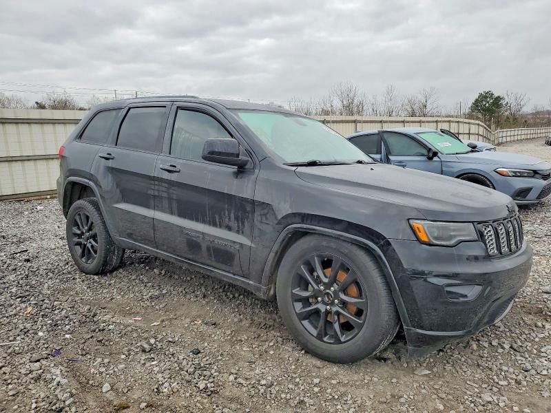 2020 Jeep Grand Cherokee Laredo