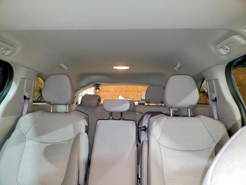 2022 Toyota Sienna le