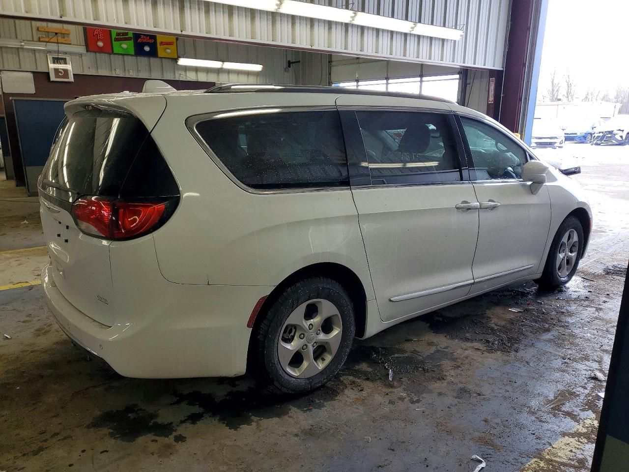 2017 Chrysler Pacifica Touring l Plus