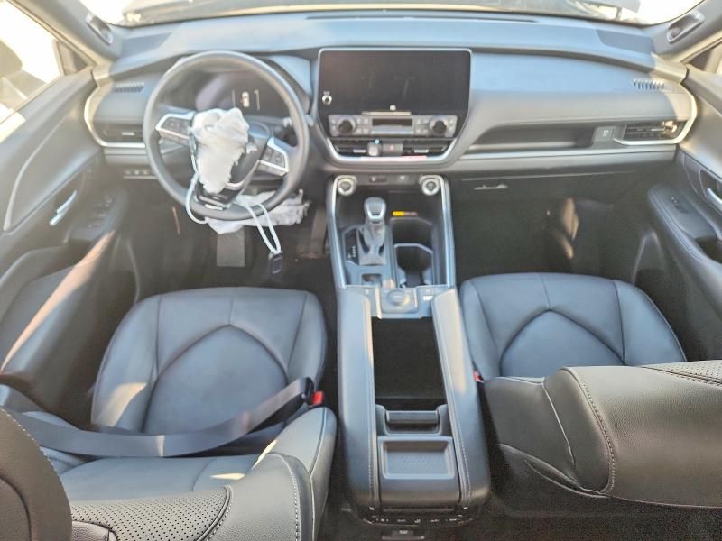 2025 Toyota Grand Highlander le