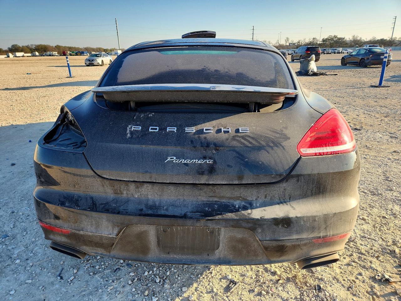 2014 Porsche Panamera 2