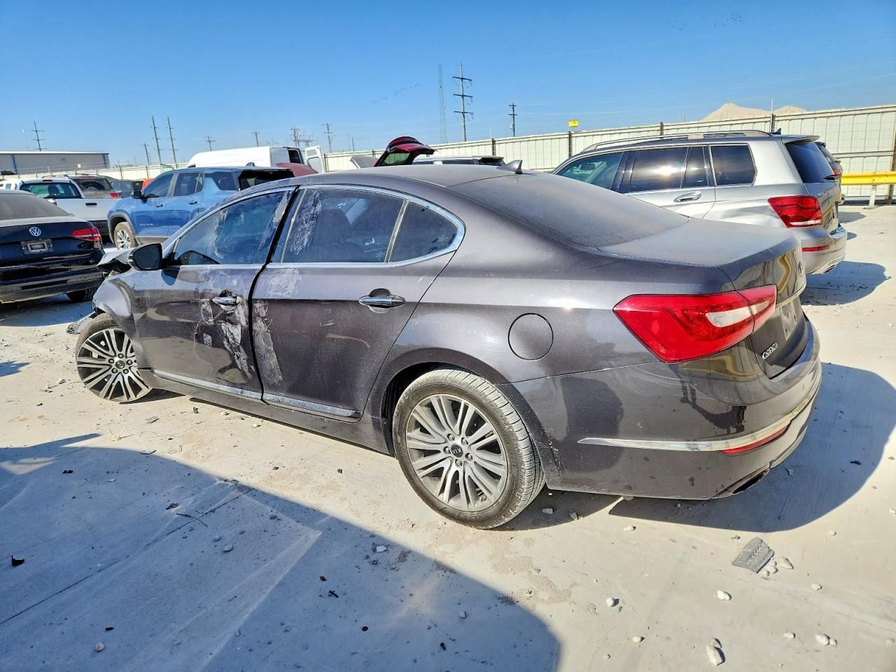 2014 KIA Cadenza Premium