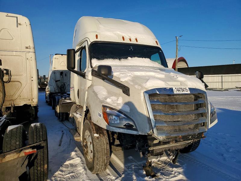 2019 Freigliner 2019 Freightliner Cascadia 126 Semi Truck