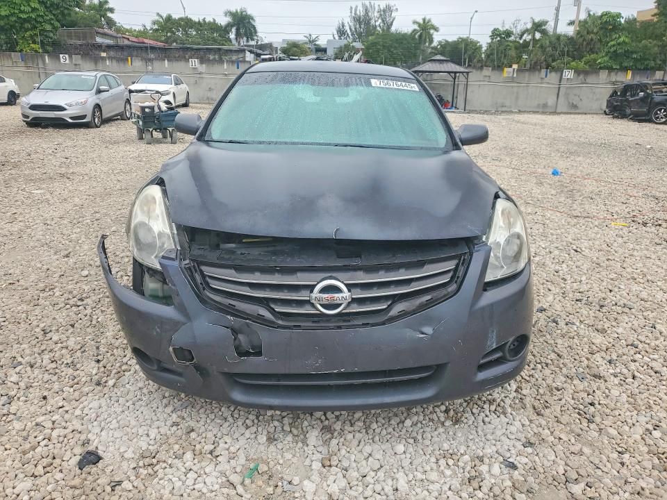 2010 Nissan Altima Base