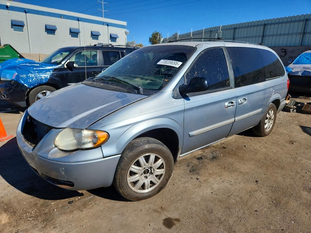 2005 Chrysler Town & Country Touring