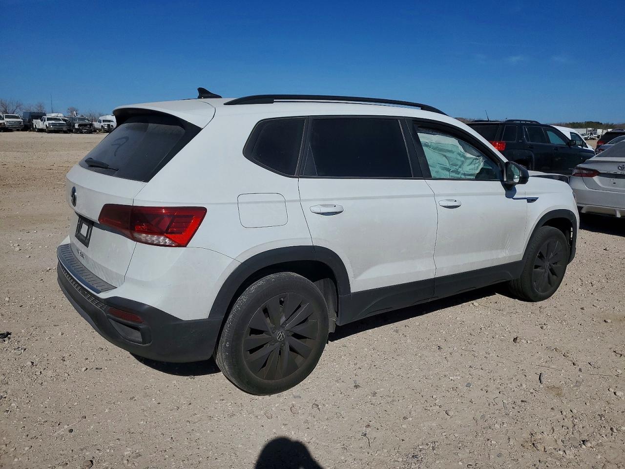 2023 Volkswagen Taos s