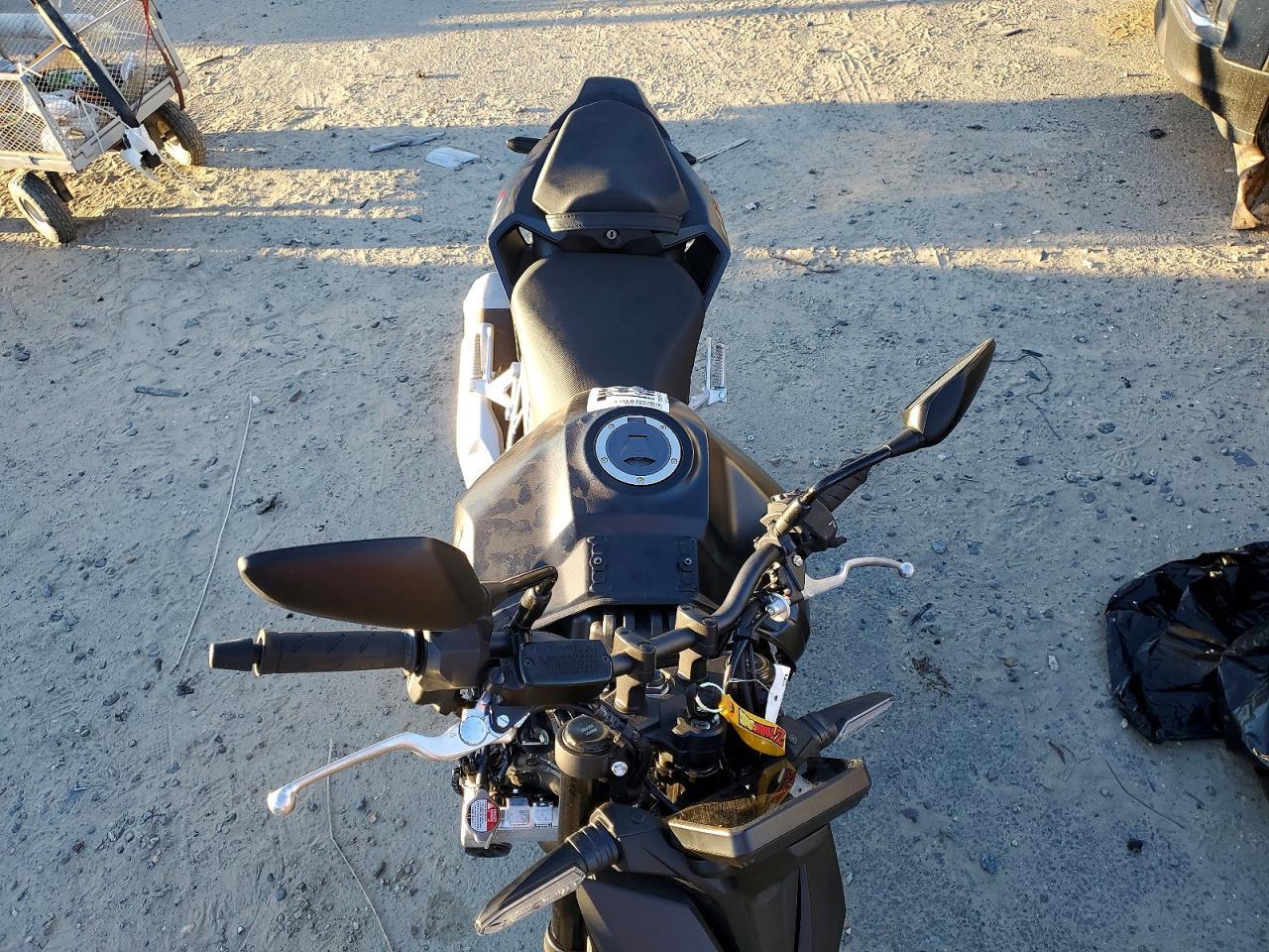 2025 Honda Cb750 a