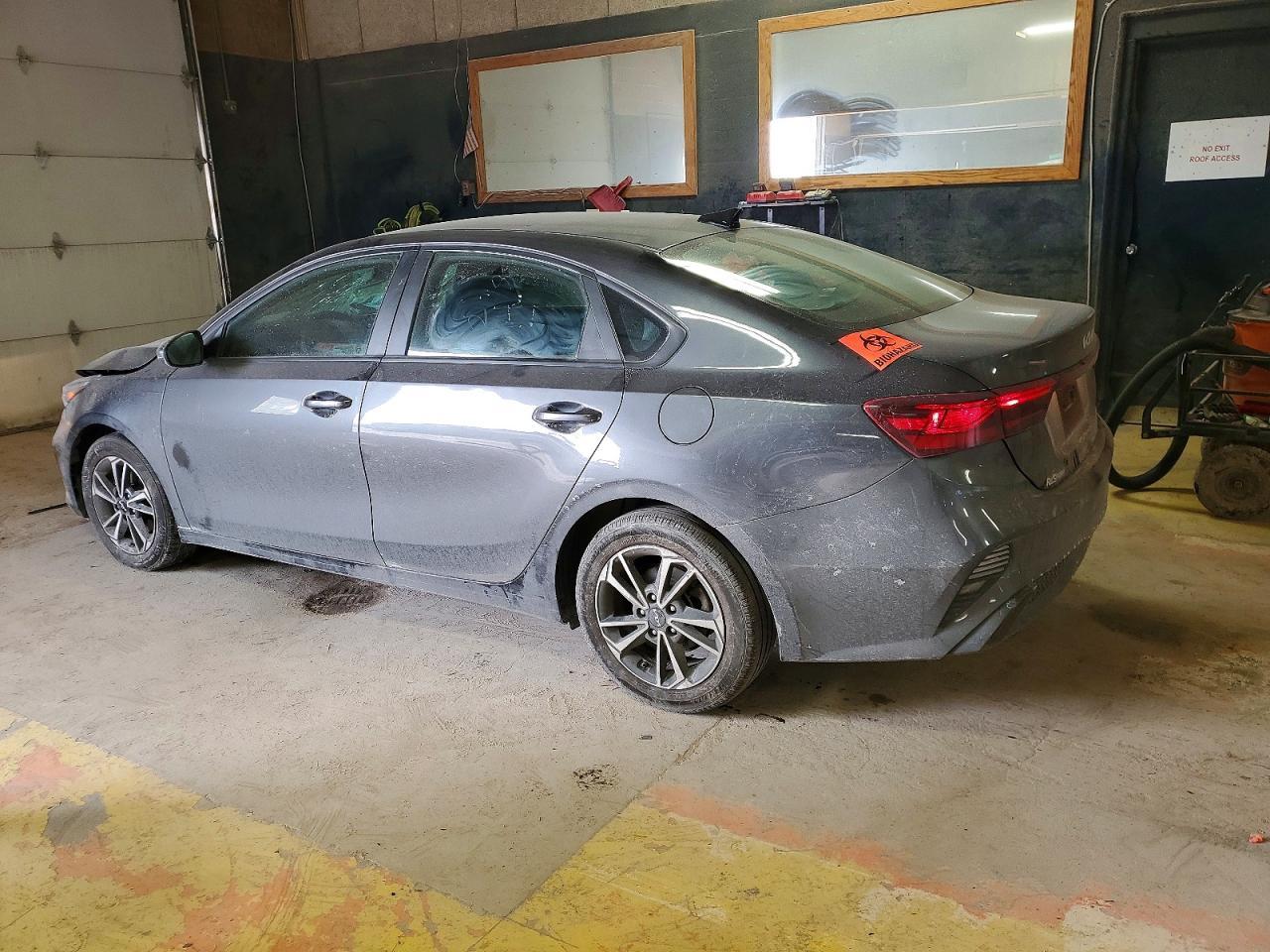 2023 KIA Forte lx