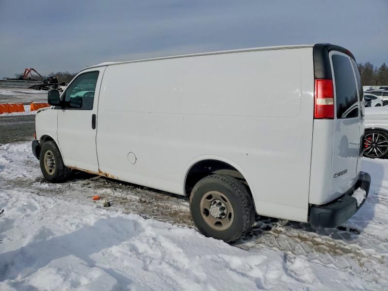 2009 Chevrolet Express G2500 Utility / Service van