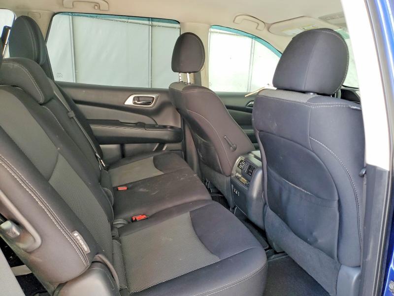 2019 Nissan Pathfinder s