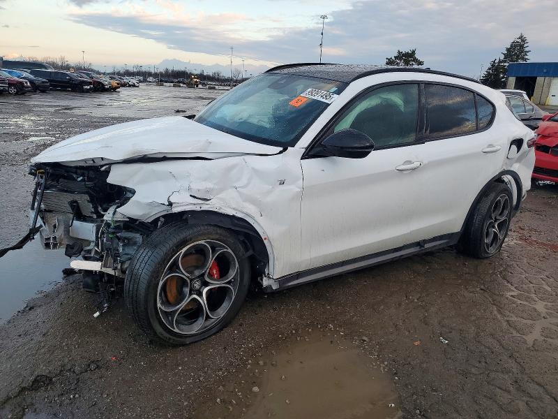 2024 Alfa Romeo Stelvio ti