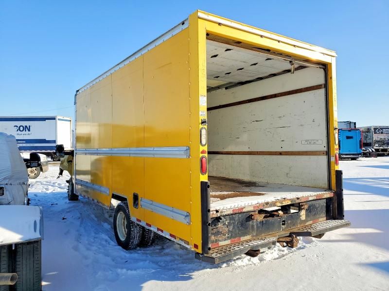 2016 Ford Econoline E350 Super Duty Cutaway Van