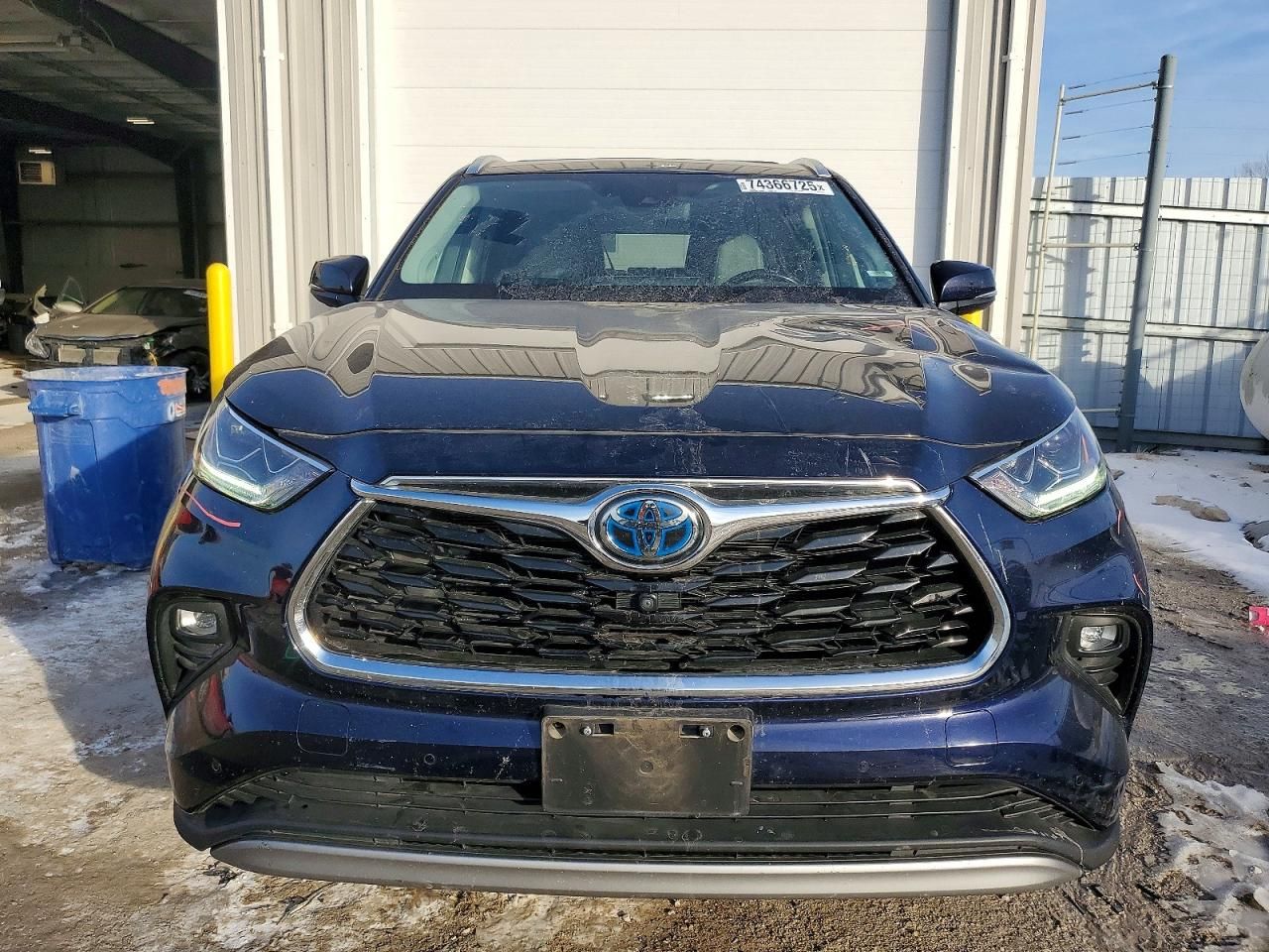 2021 Toyota Highlander Hybrid Platinum