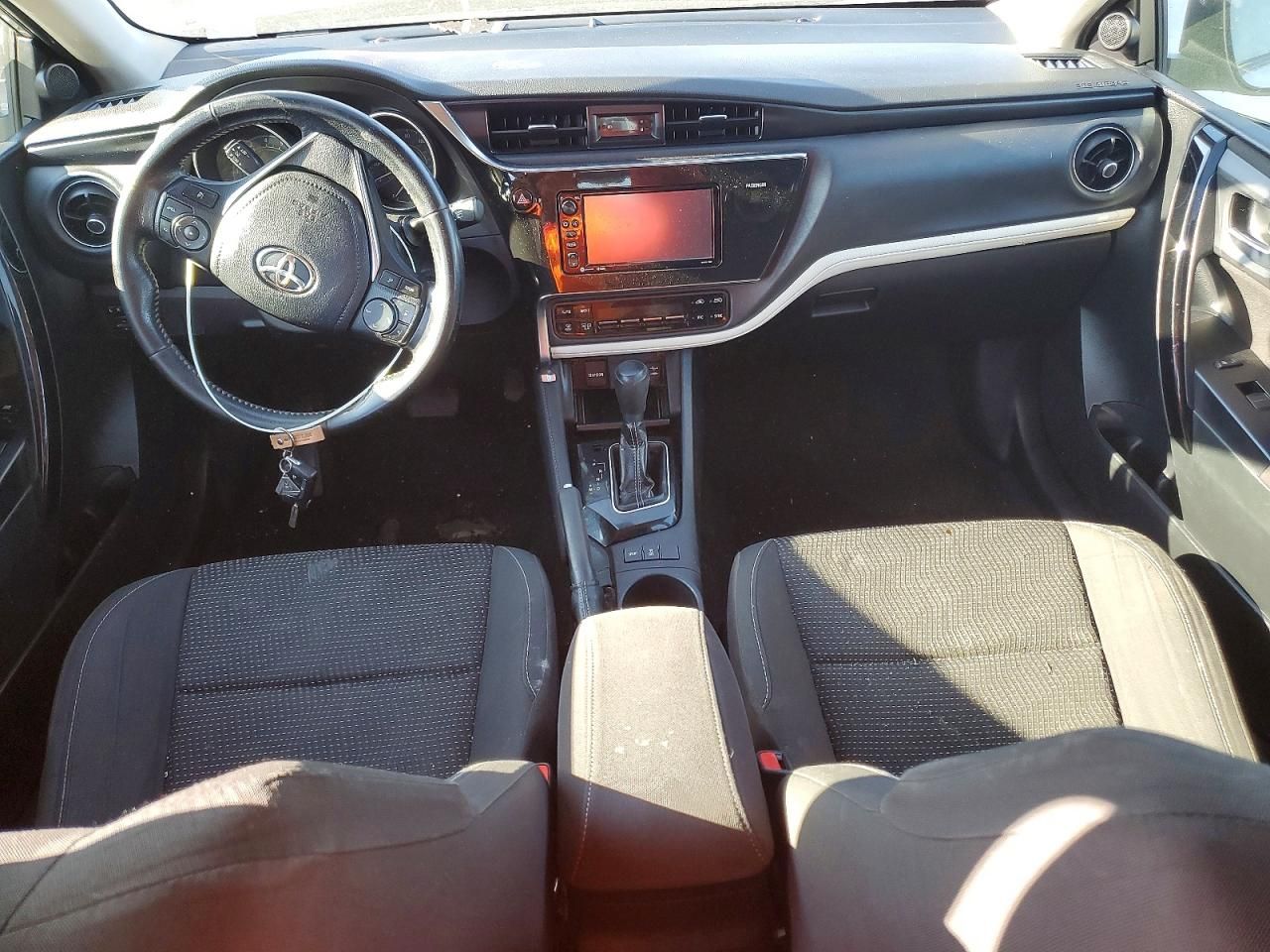 2018 Toyota Corolla im Base