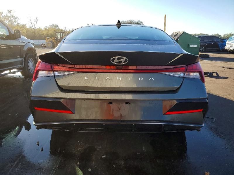 2025 Hyundai Elantra sel