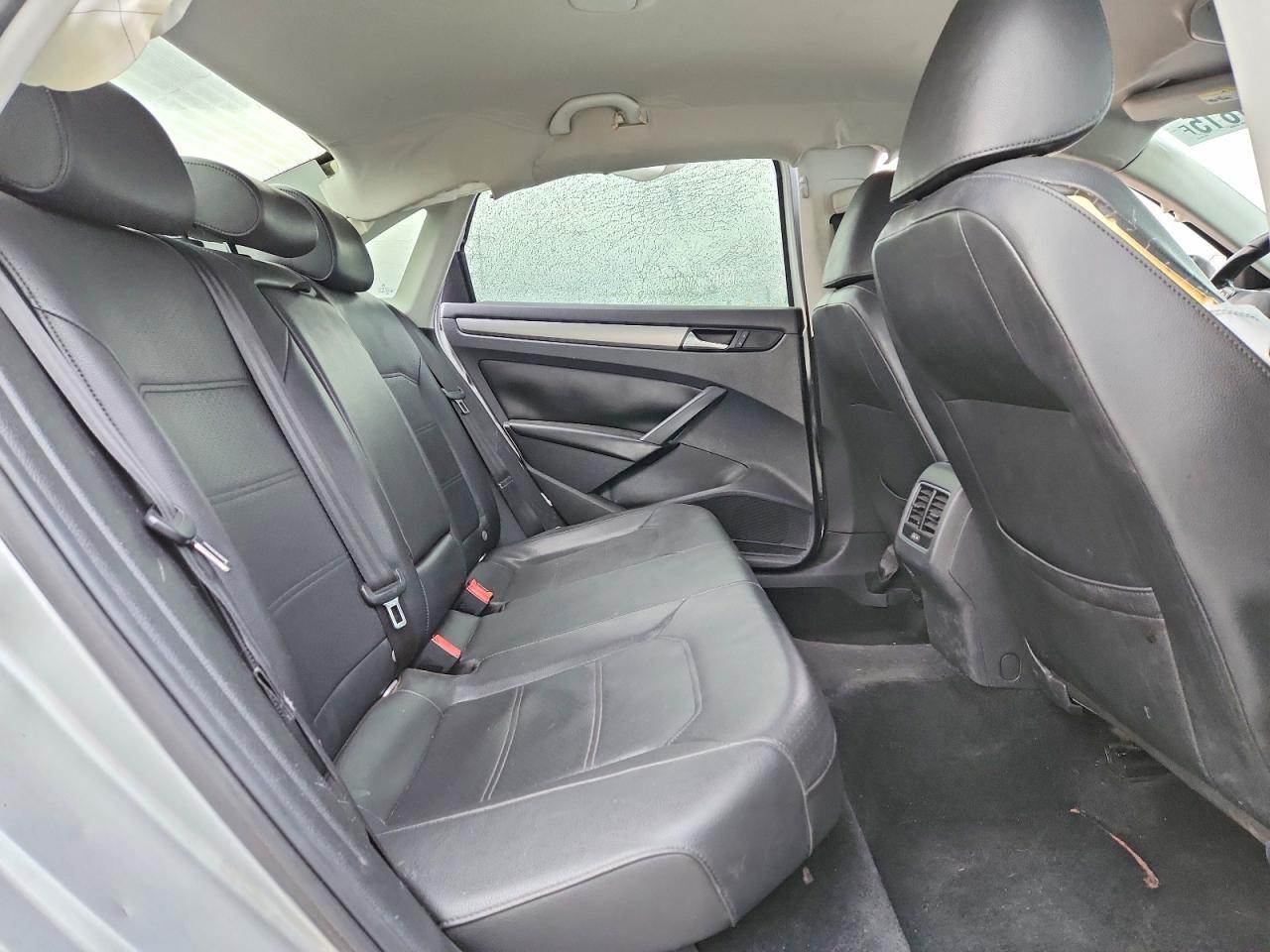 2014 Volkswagen Passat se