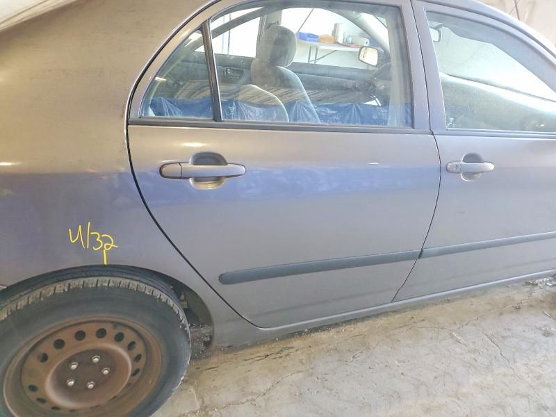 2004 Toyota Corolla ce