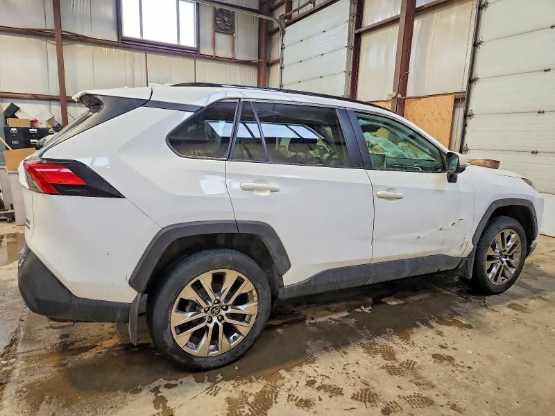 2021 Toyota Rav4 xle