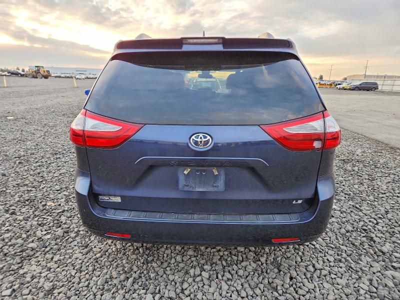 2019 Toyota Sienna le 8-passenger