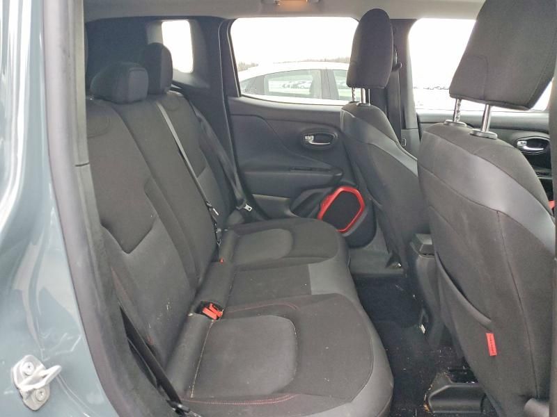 2015 Jeep Renegade Trailhawk