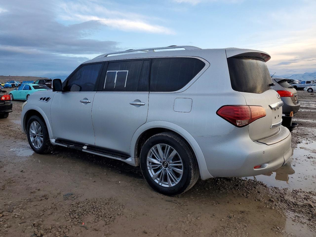 2012 Infiniti Qx56