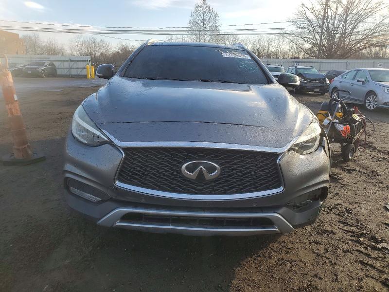 2018 Infinity Qx30 Essential
