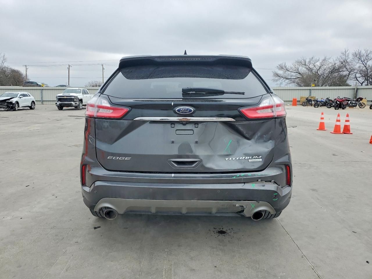 2020 Ford Edge Titanium
