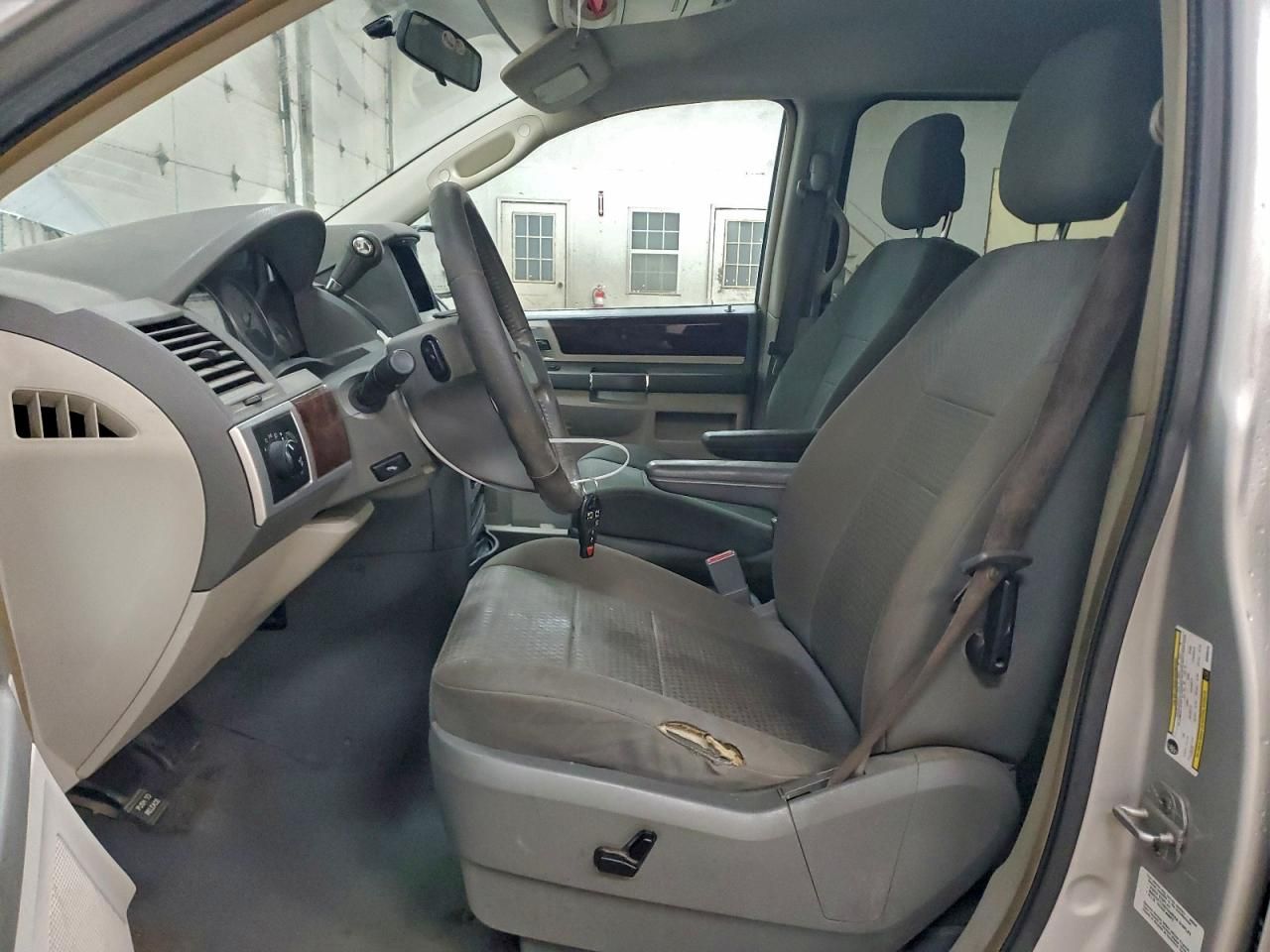 2010 Chrysler Town & Country Touring