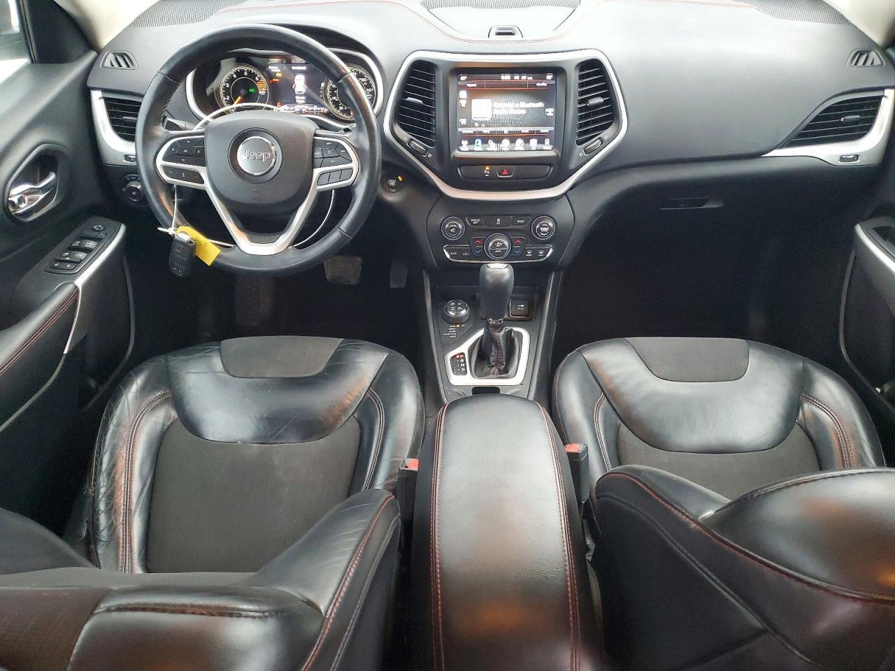 2018 Jeep Cherokee Trailhawk