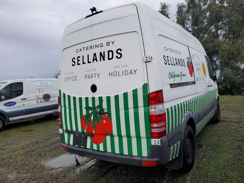 2016 Mercedes-Benz 2016 Mercedes Benz Sprinter 2500 Delivery van