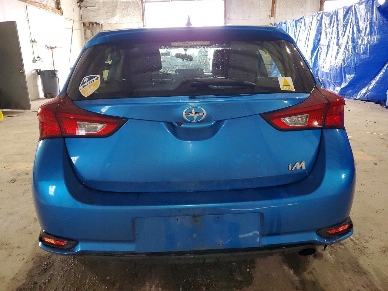 2016 Scion IM