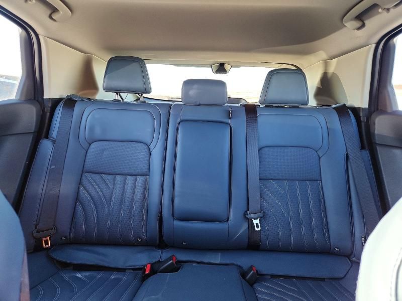 2024 Nissan Ariya Platinum +