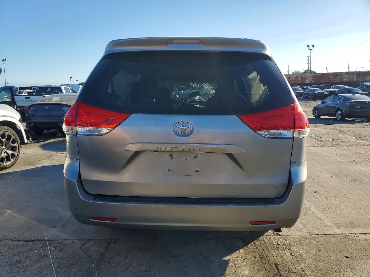 2013 Toyota Sienna le