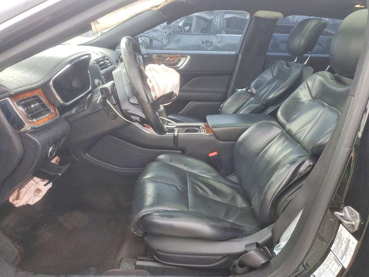 2017 Lincoln Continental Select